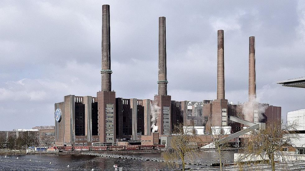 Volkswagen_Kraftwerk_Kanal.jpg