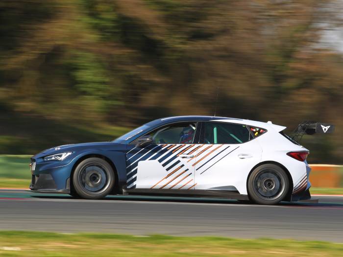 cuprapureetcreracer.jpg