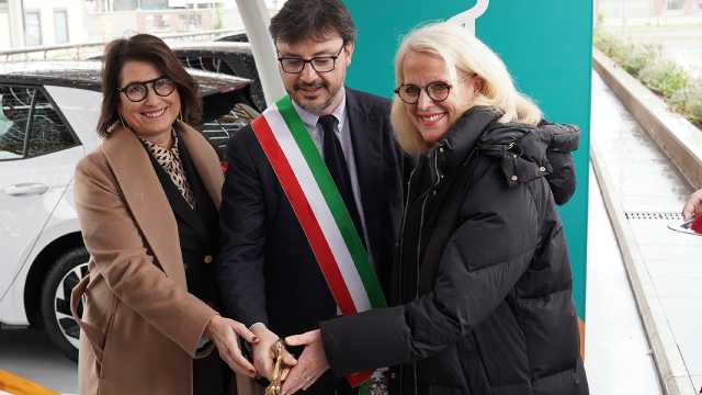ewivaenelxtaglio.jpg
