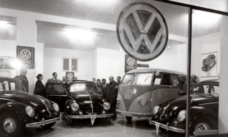120 - 1954 - corso specializzazione meccanici vw a bologna.jpg