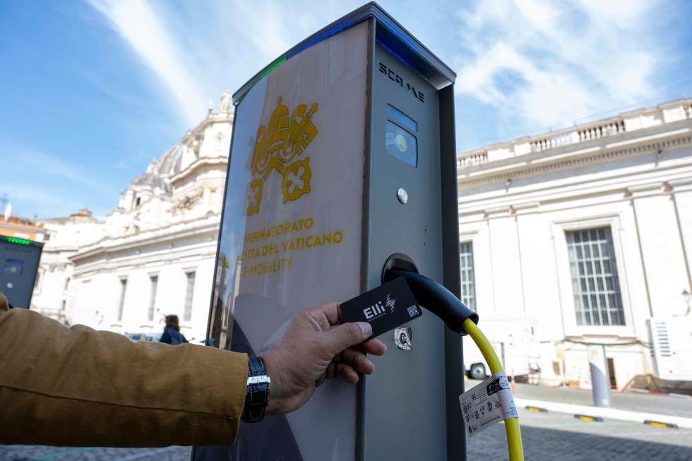 Charging_point_Elli_card.JPG